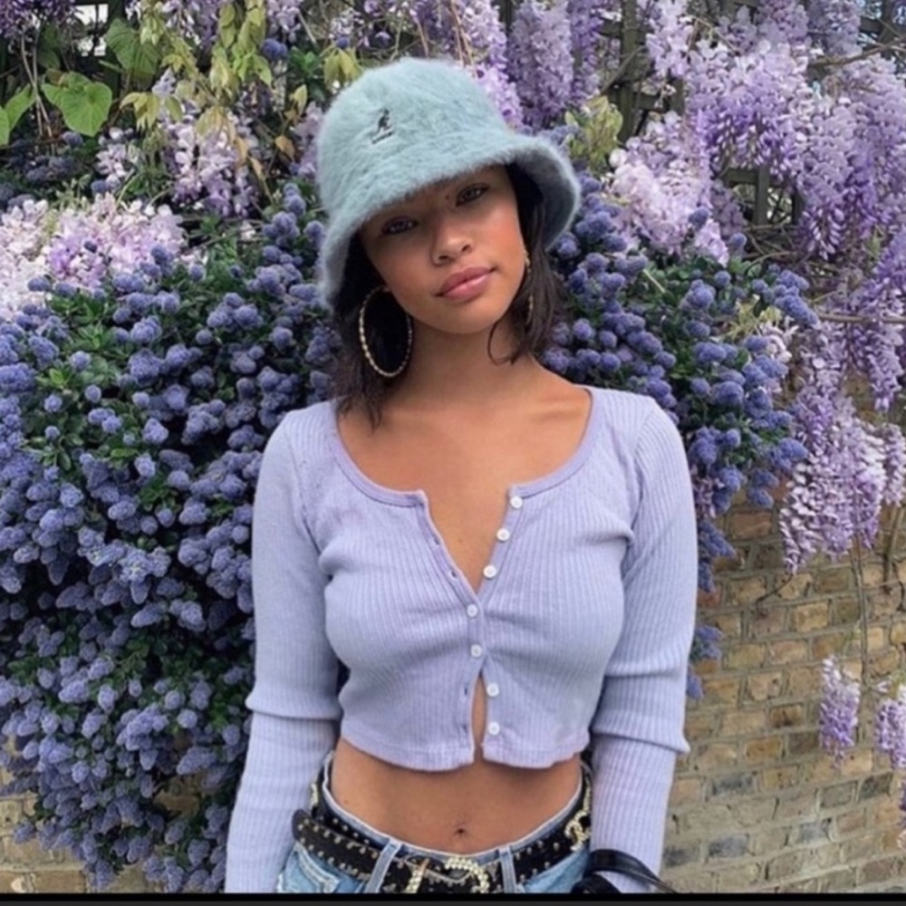 Brandy Melville sweater
